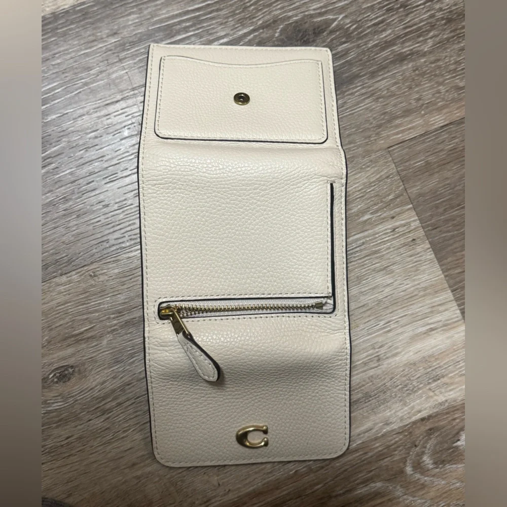 Coach Mila flap wallet - Picture 8 of 10